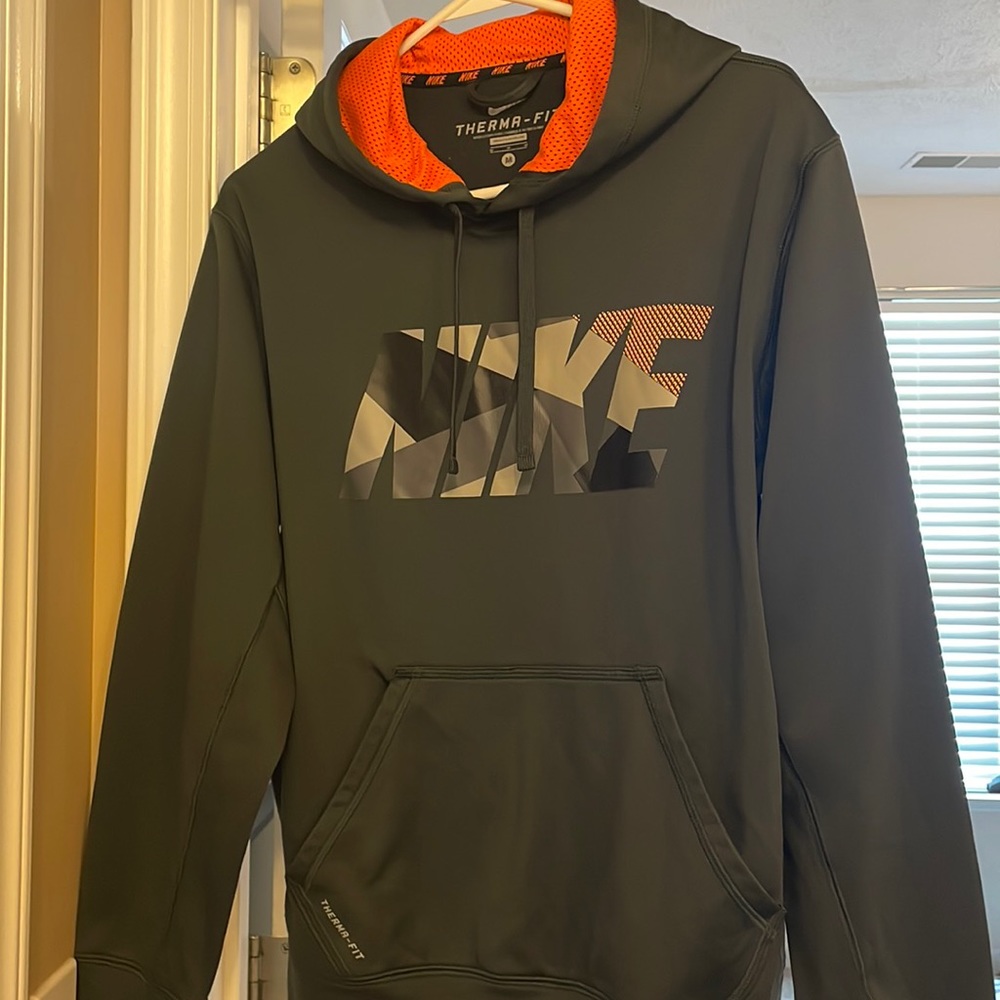 Nike hoodie, therma-fit